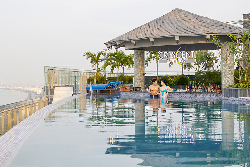 Khu tắm khoáng nóng chung