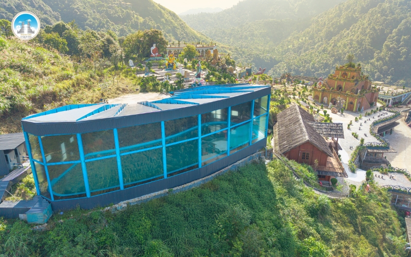 Heaven Gate Hotel O Quy Ho